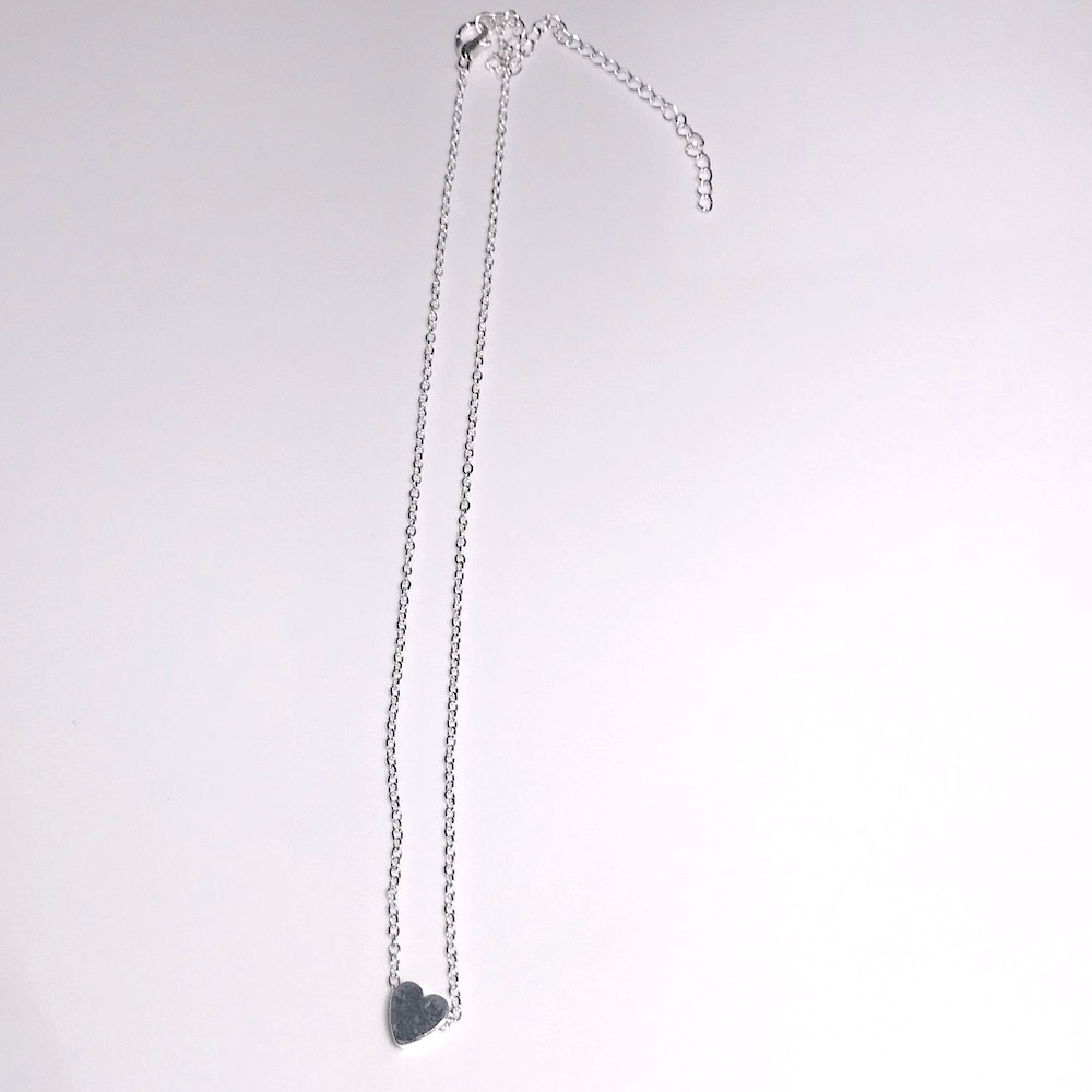 Dainty Heart Accent Necklace Super Cute Minimalist Small Tiny Feminine Romantic - Picture 4 of 5